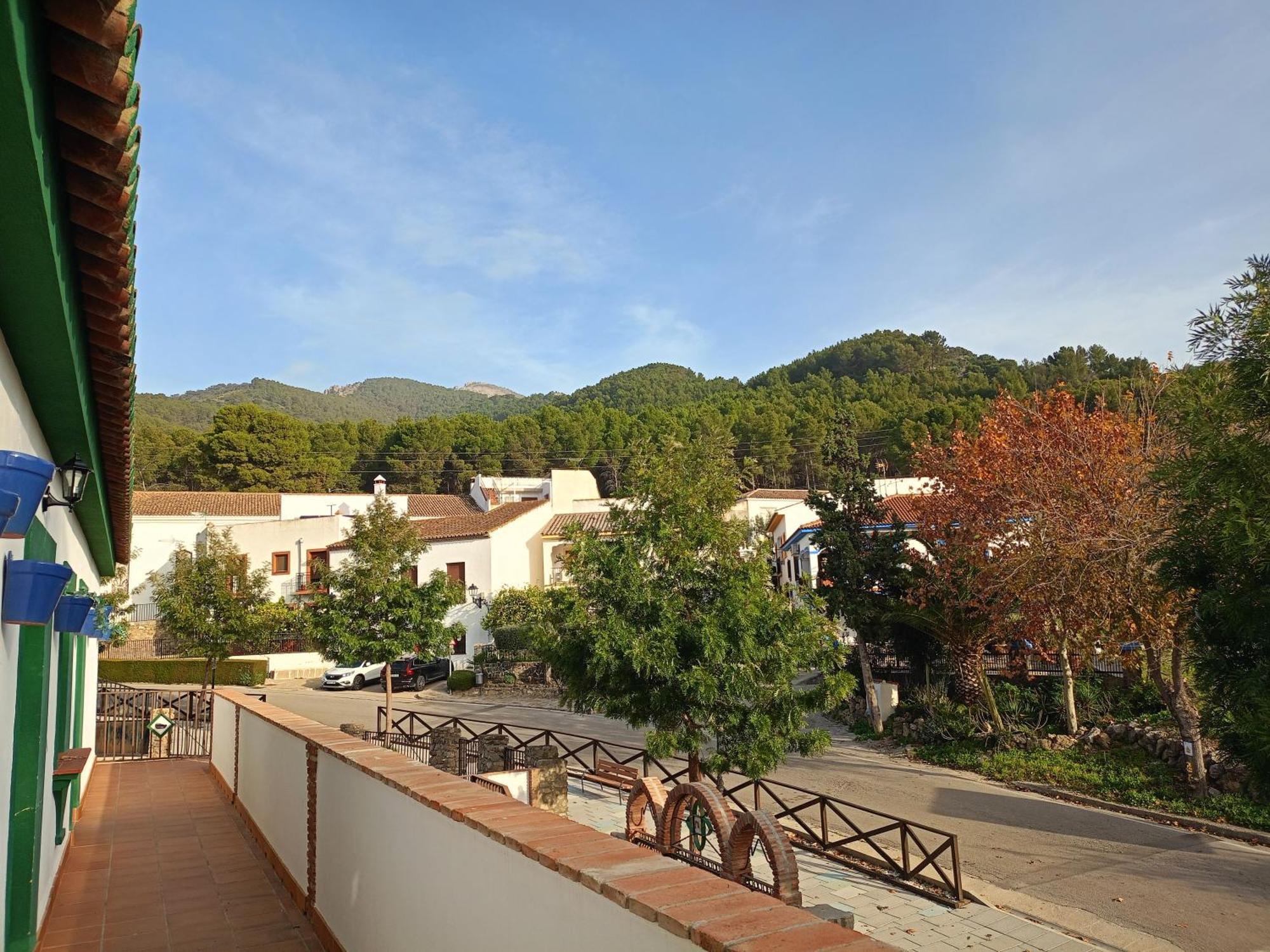 Villa Cultural Montelucia Montecorto Bilik gambar